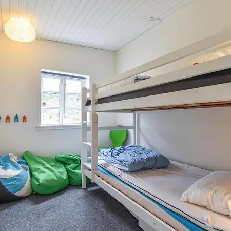 Nice In W/ 3 Bedrooms *
